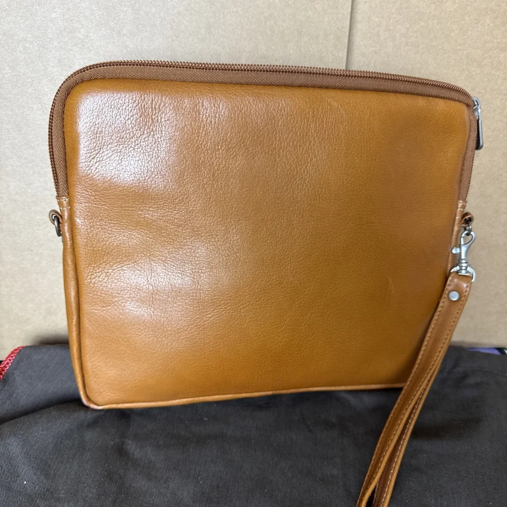 Piel Leather 10 Inch Laptop Kindle Bag Wristlet Clutch
